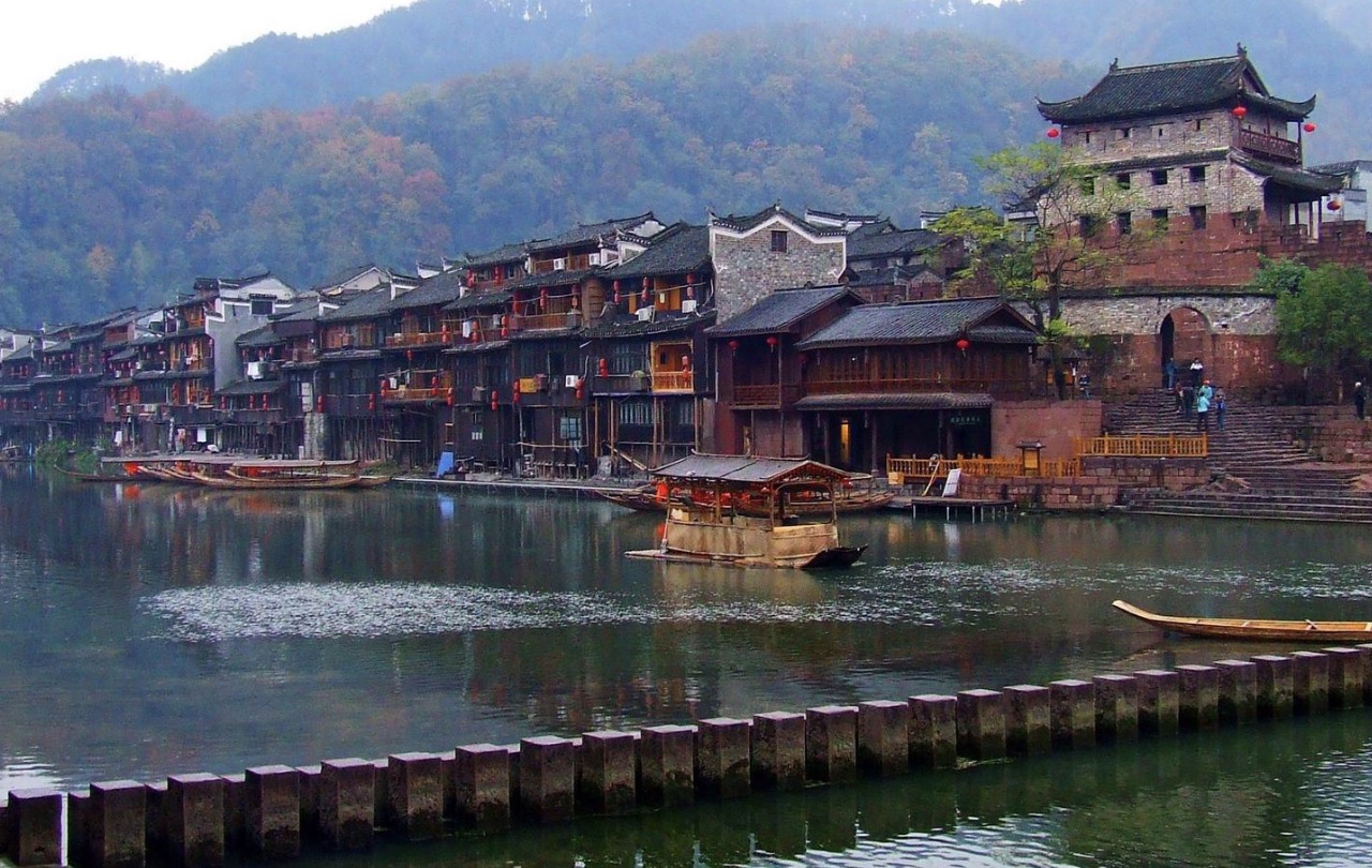 《天富注册》法人